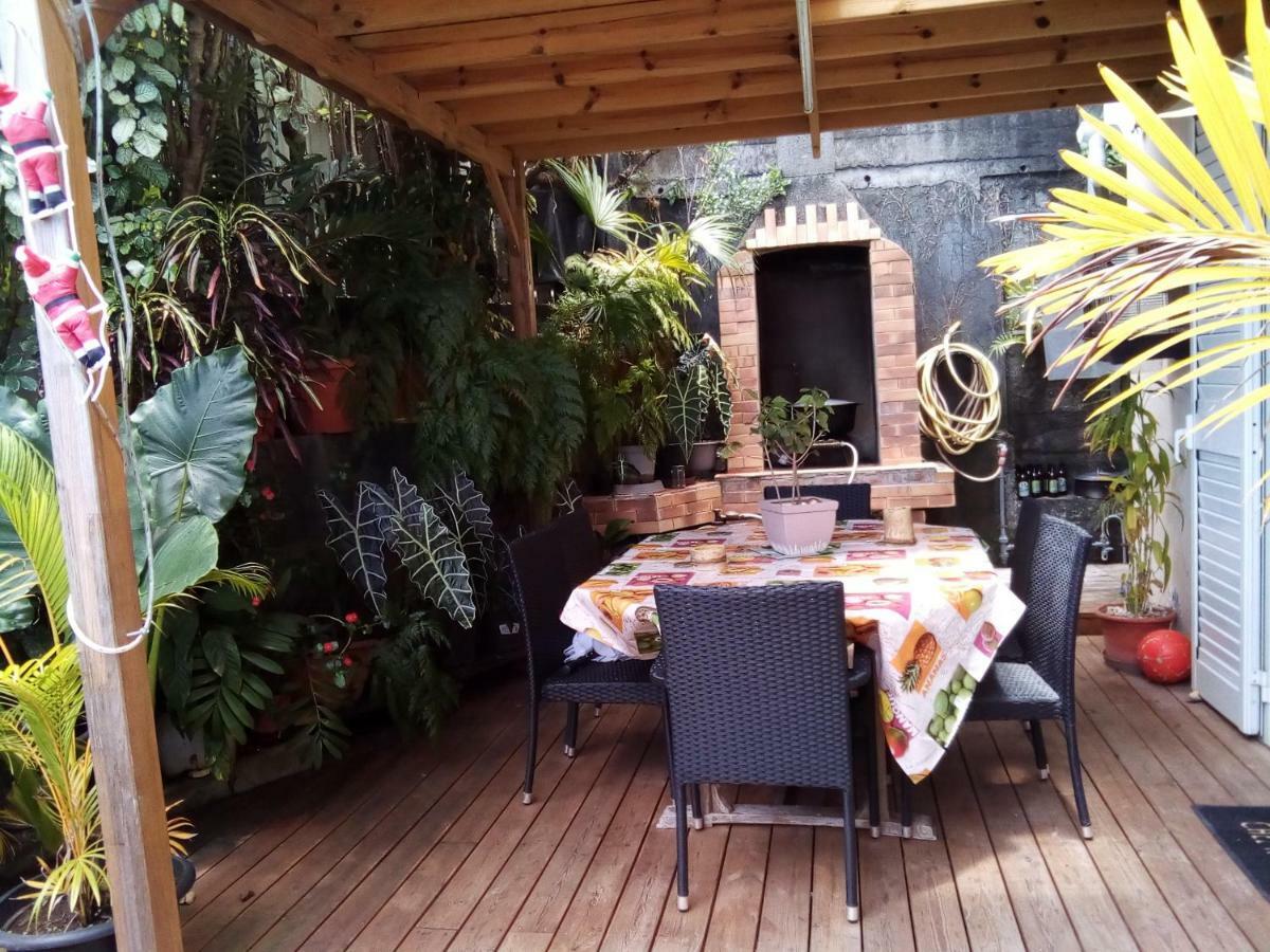 La Caz A Nou Appartement Saint Pierre Buitenkant foto