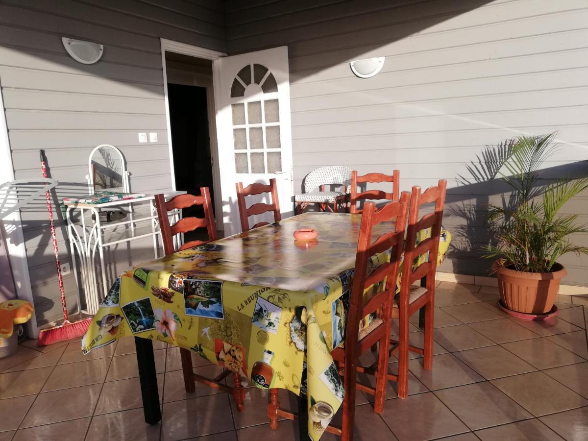 La Caz A Nou Appartement Saint Pierre Buitenkant foto
